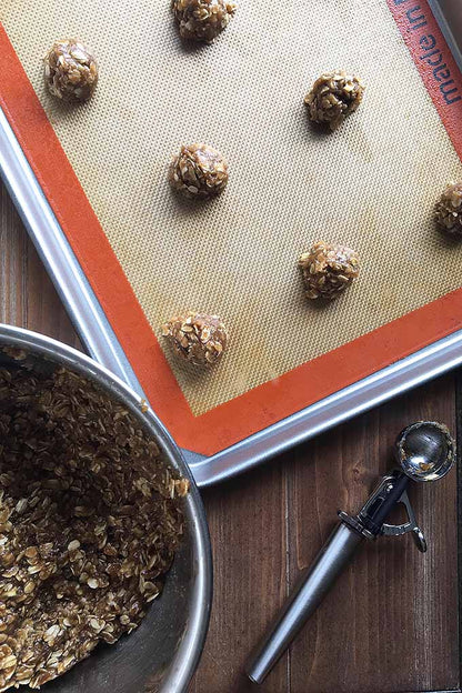 Silpat Baking Mat • قاعدة سيلبات للفرن حجم متوسط - plantnmore