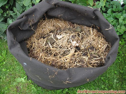 Compost Sak With Cover •  حاوية الكومبوست مع غطاء - plantnmore